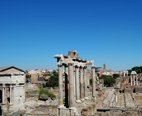 Das Forum Romanum von das Kapitol aus gesehen in Rom foto