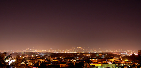 Rom von Gianicolo bei Nacht aus gesehen foto