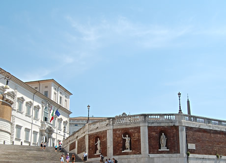 Treppe in Piazza del Quirinale in Rom foto