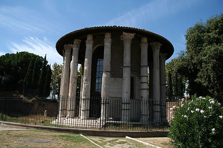 Vesta temple in Rome photo