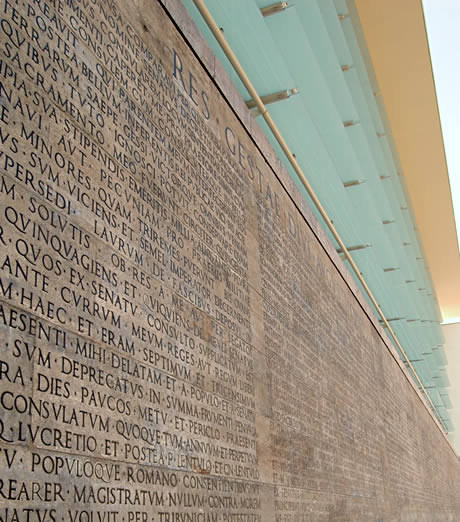 Res Gestae Divi Augusti musée Ara Pacis photo